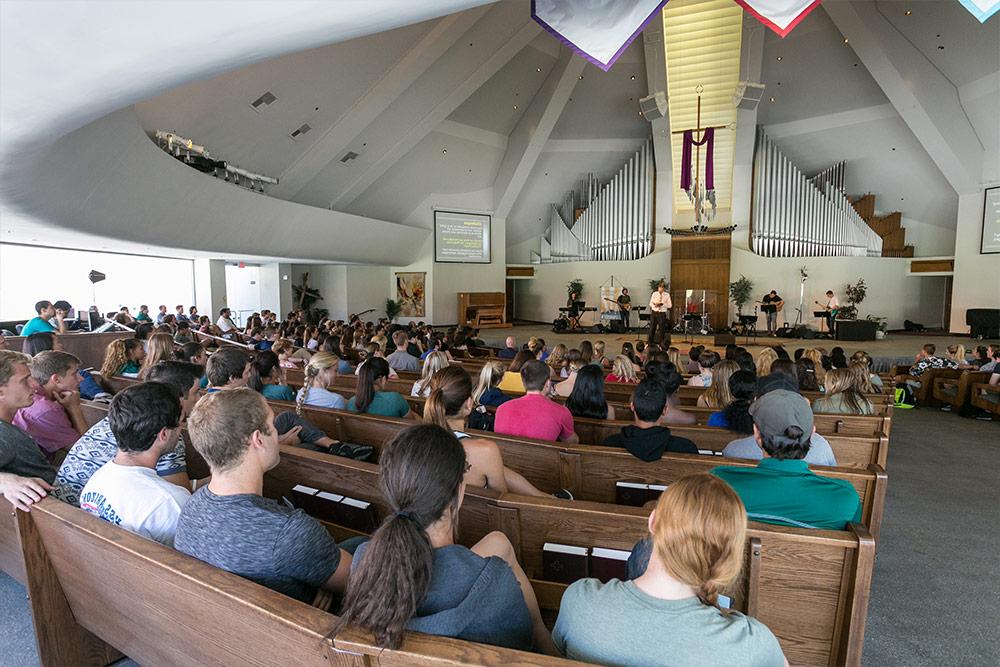 Students attend chapel service in the CU Center.